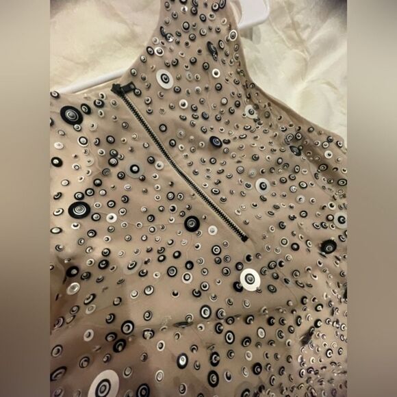 Alice +Olivia  - Picture 8 of 9